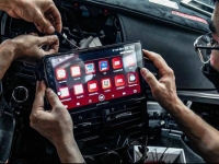 LẮP MÀN HÌNH ANDROID Ô TÔ BẾN LỨC LONG AN