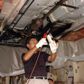 4 lợi ích khi sơn phủ gầm ô tô chủ xe nên biết